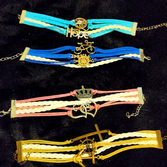 Bracelets - Picture 1 of 1